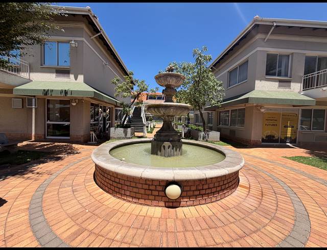 97M² OFFICE FOR SALE IN WOODMEAD